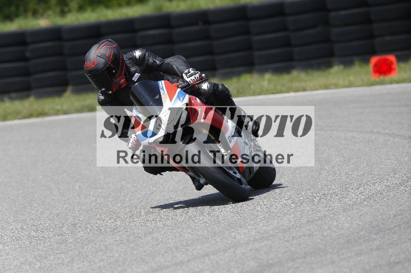 /27 12.06.2025 Ducati Schweiz Trackday Warmup  ADR/gruen-vert/15